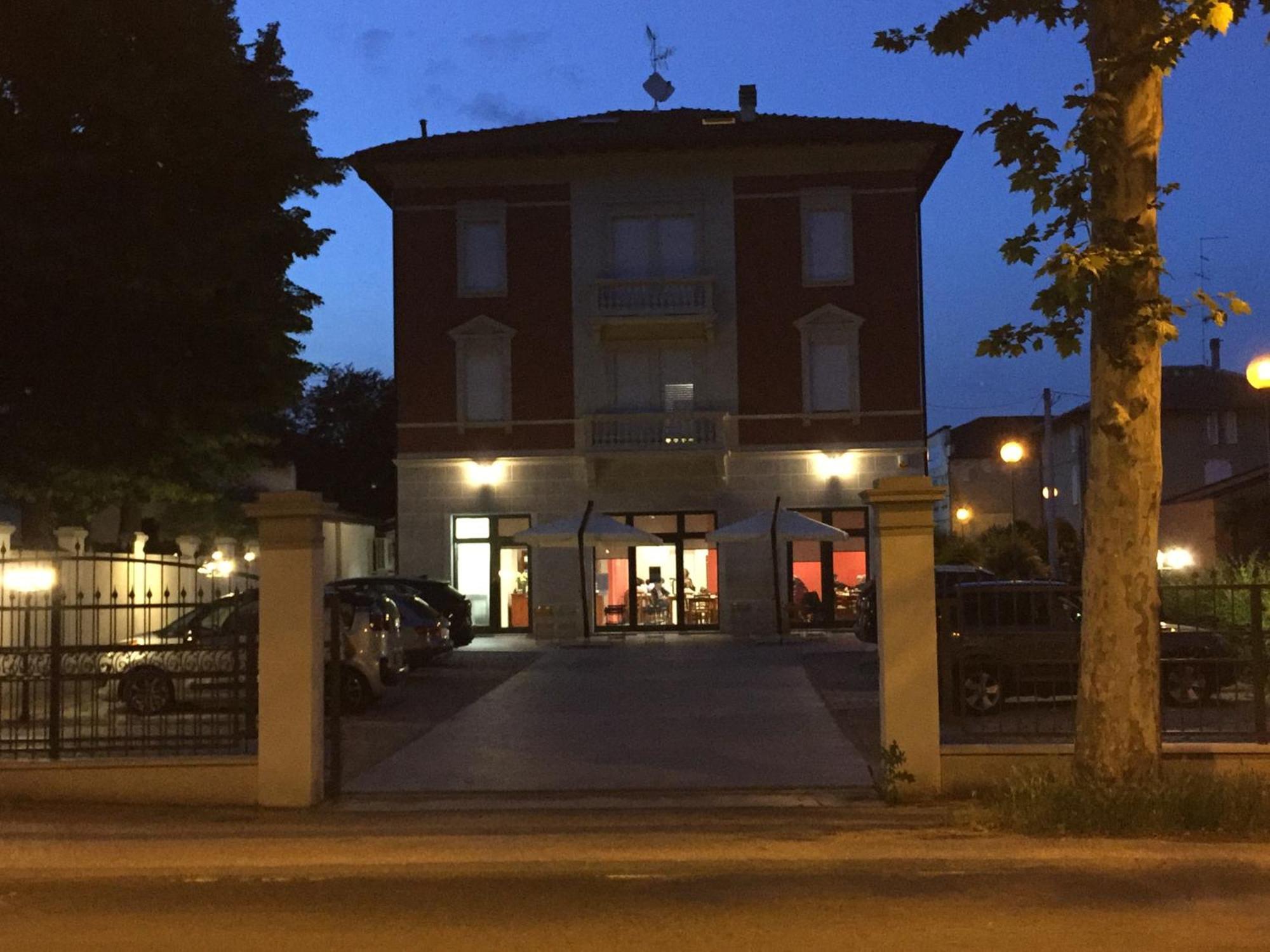 Mistica Space Daire Reggio Emilia Dış mekan fotoğraf